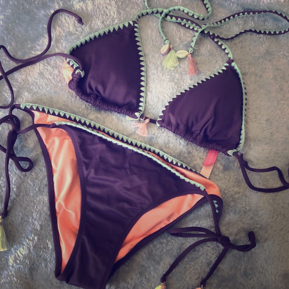 Victoria’s Secret string bikini. Size M